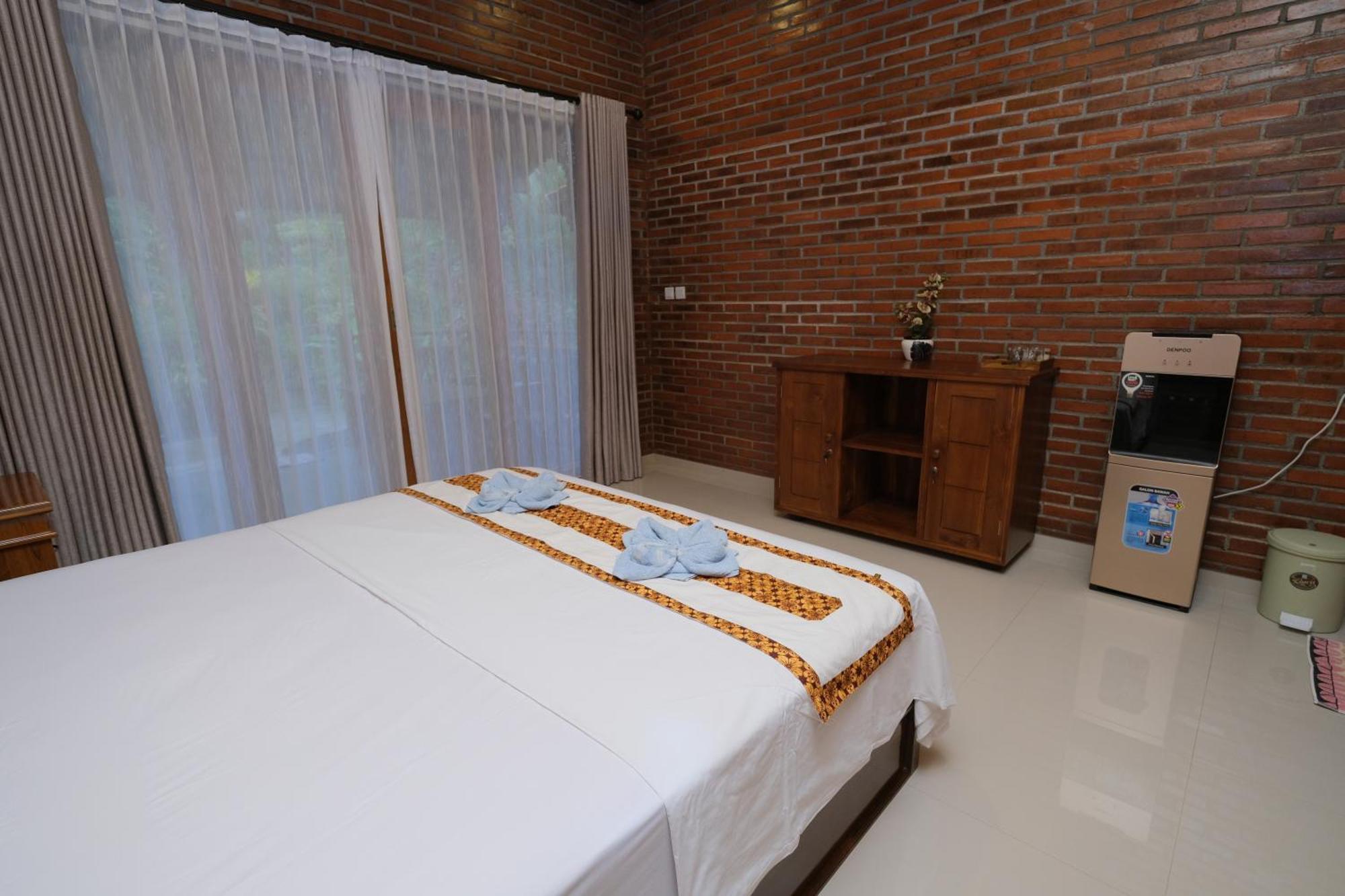 Turtle Meru Betiri Homestay *